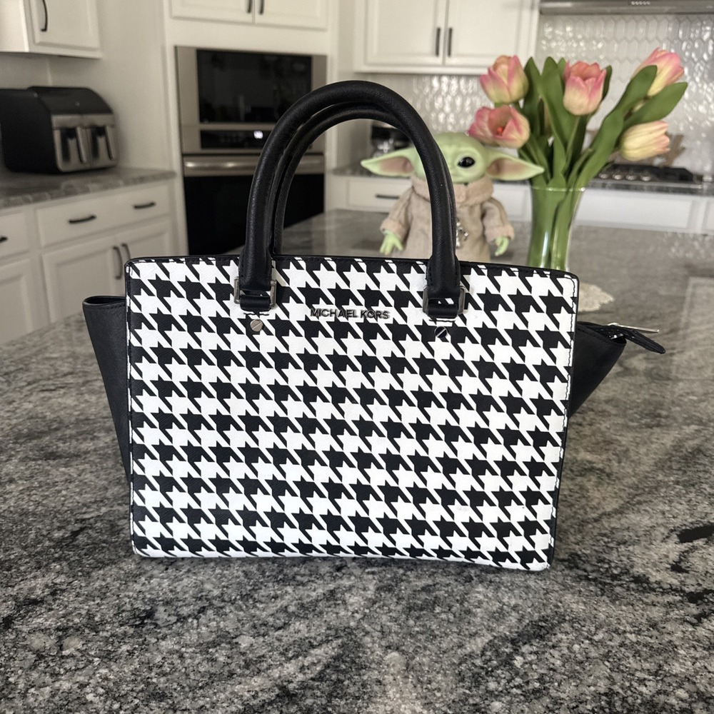 Michael Kors Selma Black & White Houndstooth Satchel Bag Purse Crossbody